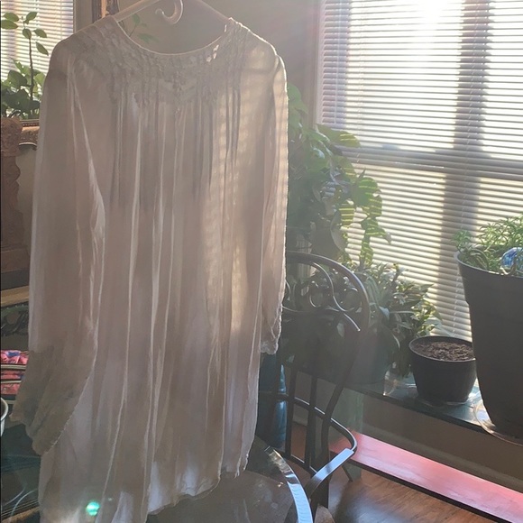 IT IS A BOHO STYLE - Picture 4 of 4